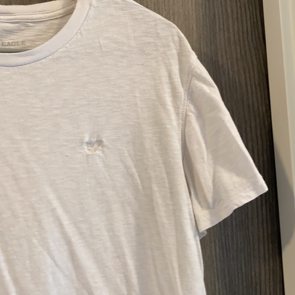 ❗️BOGO❗️White Men’s American Eagle Shirt - Picture 5 of 7